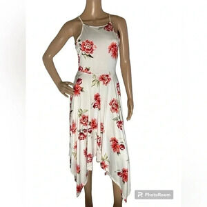 B Famous floral tank handkerchief flowy hemline size M